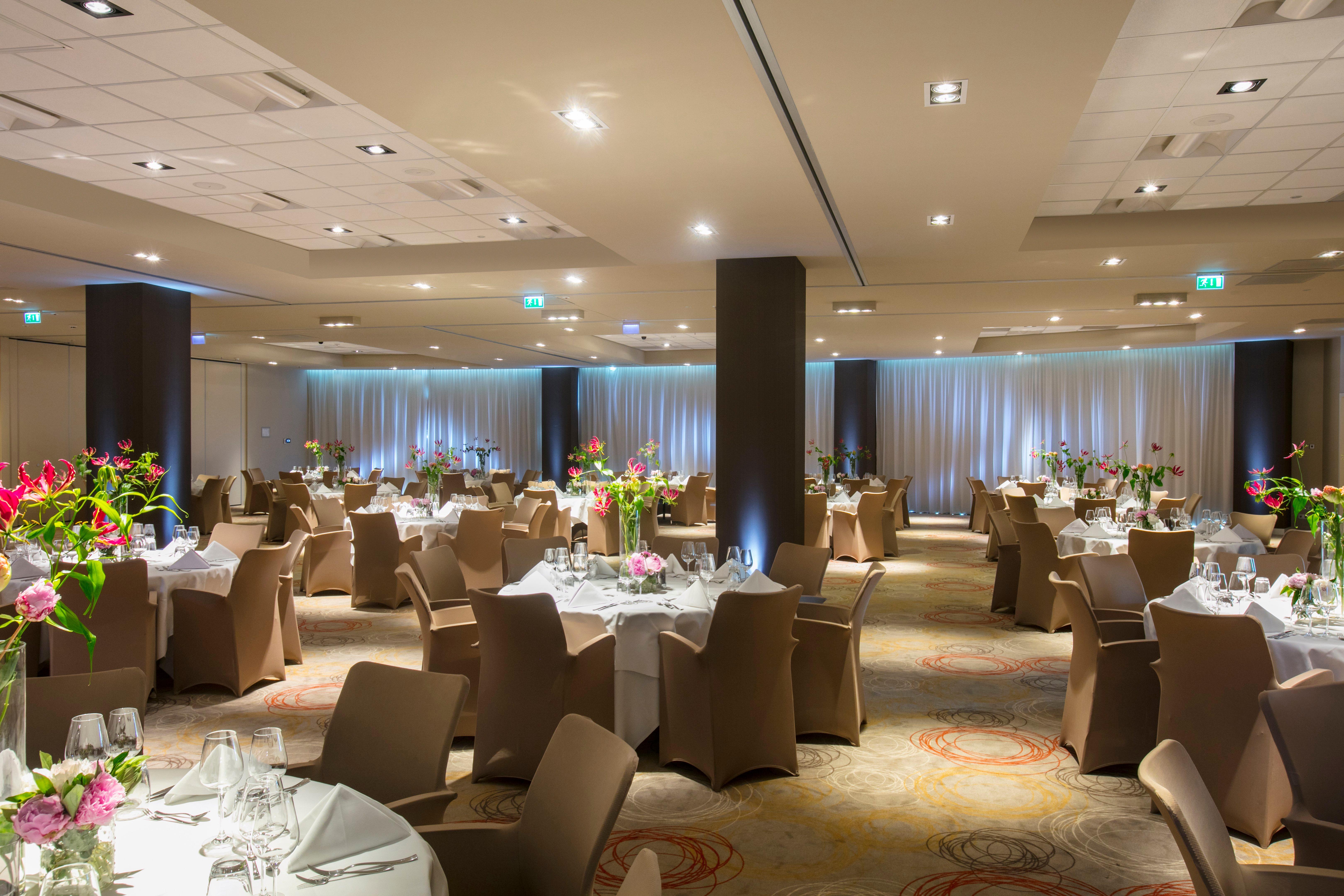 Holiday Inn Amsterdam - Arena Towers By Ihg Exterior photo